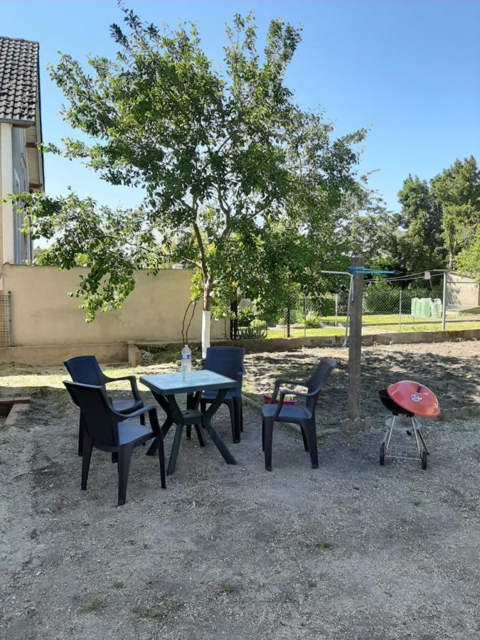 La Petite Escale Villa Vierzon Bagian luar foto